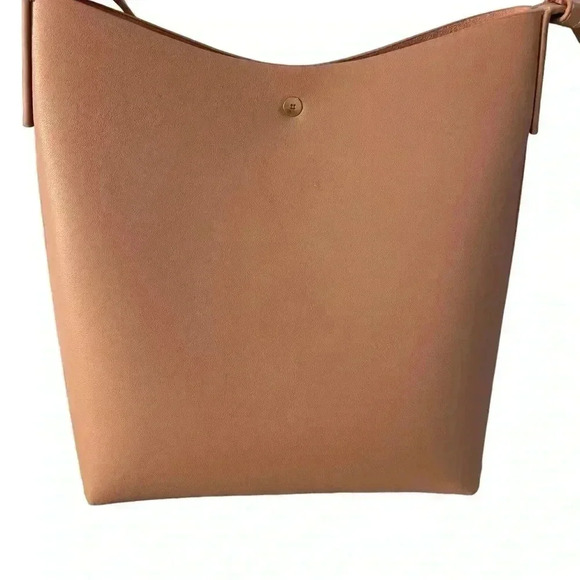 Samara bucket bag adjustable strap vegan leather pink - Picture 4 of 9